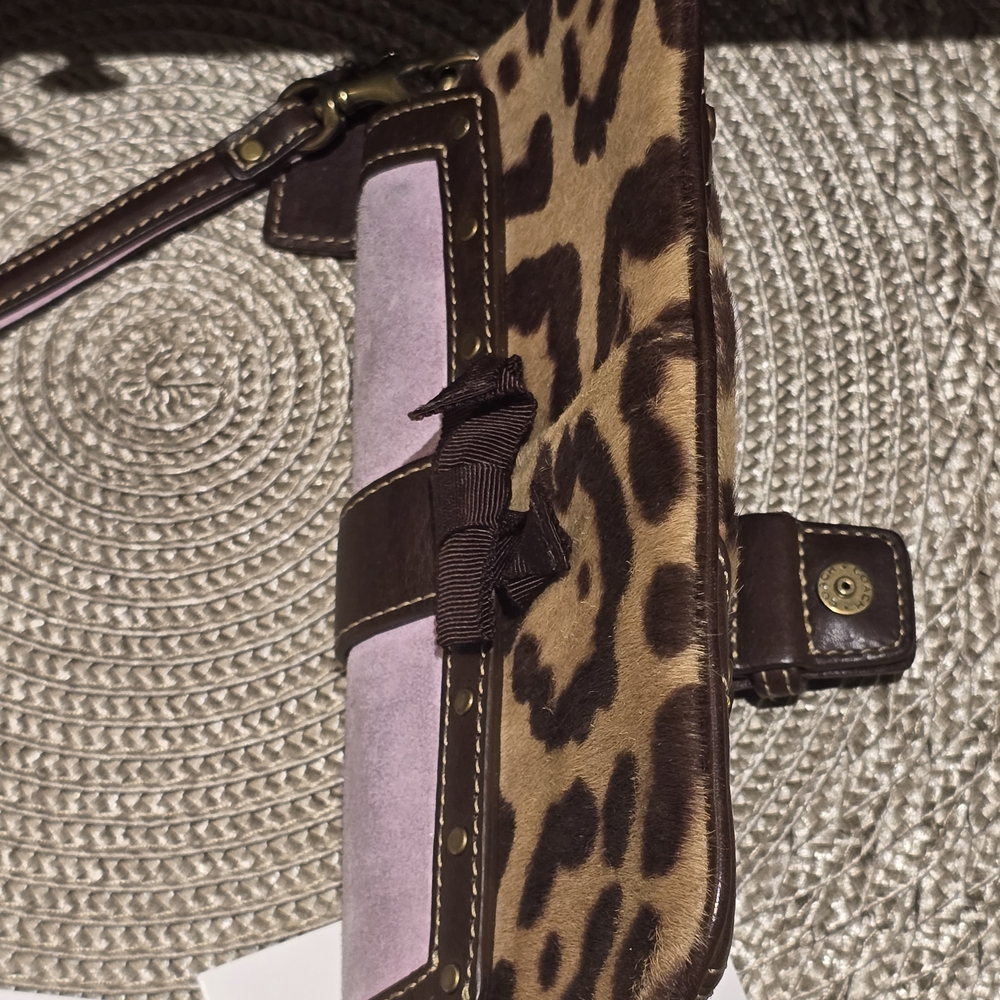 RARE Coach Leopard Print Clutch with Lavendar Suede and Brown Leather Accents - Picture 12 of 15